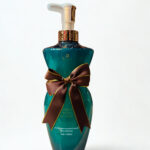 Skin glowing bath with Alpha Arbutin